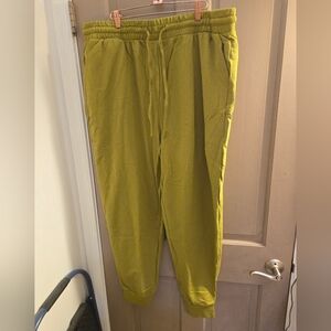 New Zenana olive green 3x jogger sweat pants